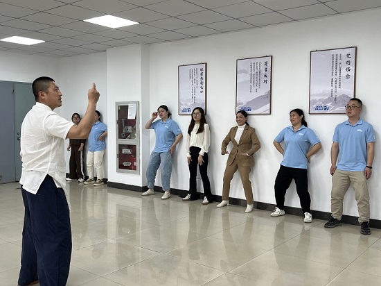 安嘉全民健身-八段锦教学