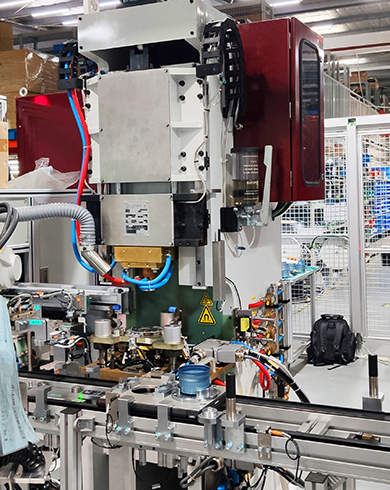 马达壳体焊接工作站