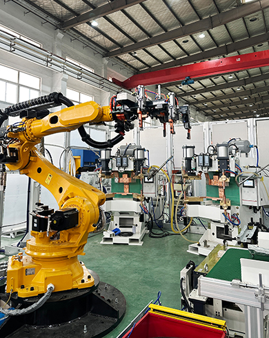 横梁总成凸焊工作站